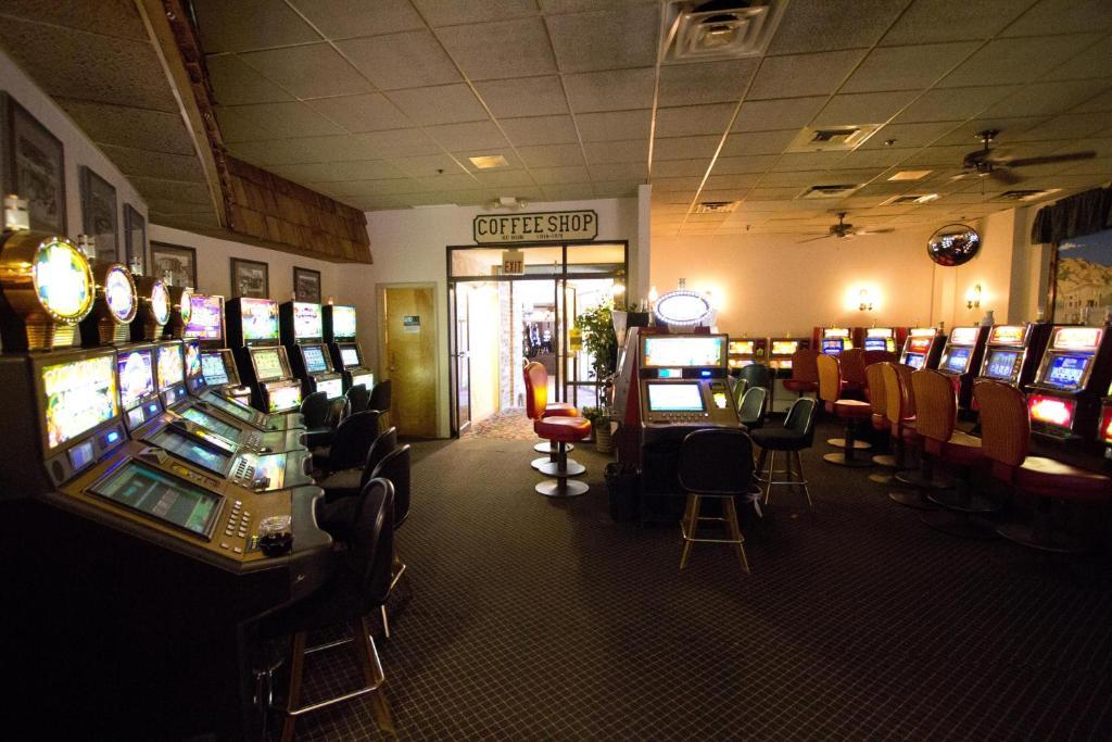 Jailhouse Motel And Casino Эли Экстерьер фото